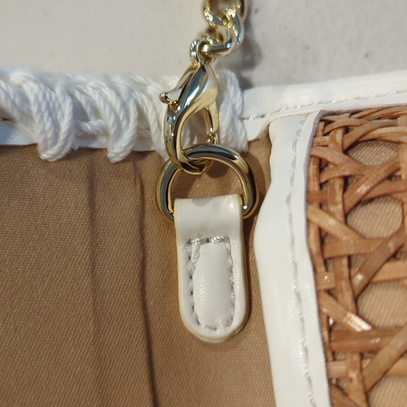 NWT Lilly Pulitzer St. Bart's Cane Clutch - Picture 6 of 8